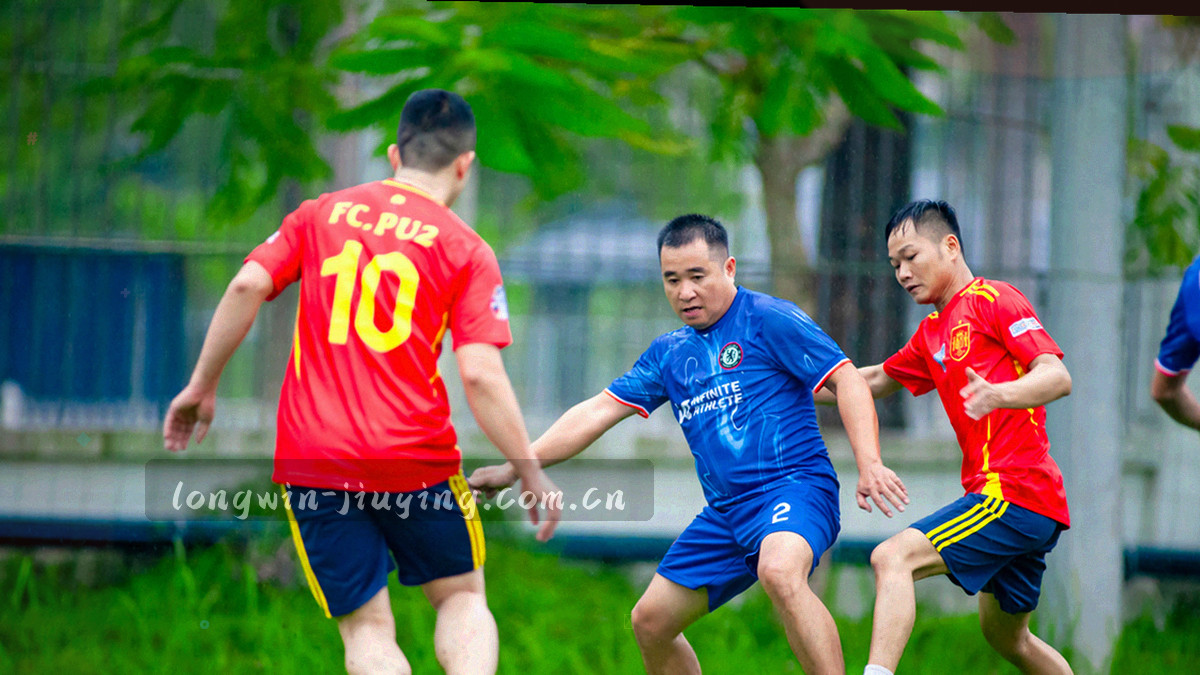 左侧五层索引结构与右侧三层索引结构的对照图，用细线与编号表示层级收敛